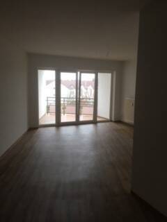 Wohnzimmer - 2 Zimmer Etagenwohnung in Eisenberg