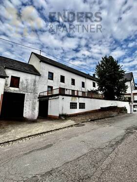 1 - Projektentwickler aufgepasst! Wohnhaus mit Scheune und Freifläche in Langsur-Mesenich