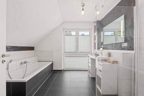 Badezimmer DG - 
