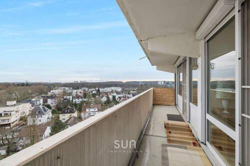 BALKON - Etagenwohnung mit 91,40 m&sup2; in Offenbach am Main zum Kaufen