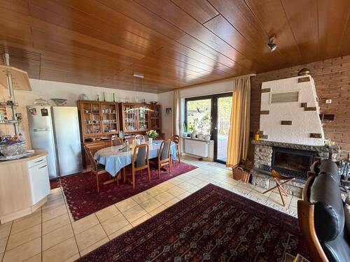 Esszimmer 1. OG - 1 Zimmer Mehrfamilienhaus, Wohnhaus in Niederkirchen