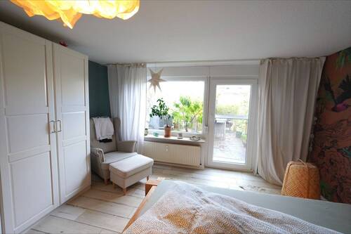 Bild 3 - 4 Zimmer Mehrfamilienhaus, Wohnhaus in Ober-Mörlen