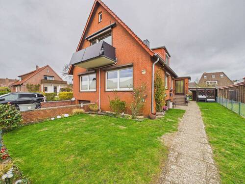 Ansicht vorne - Zweifamilienhaus oder Mehrgenerationswohnen?