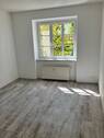Schlafzimmer - 3-Raumwohnung perfekt für Paare, mit Tageslichtbad und Wanne in ruhiger Lage