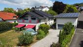 Titel - 35444 Biebertal-Vetzberg Traumhaus auf großem Grundstück mit modernster Energietechnik und vier Garagenstellplätzen