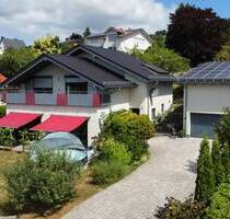 35444 Biebertal-Vetzberg Traumhaus auf großem Grundstück mit modernster Energietechnik und vier Garagenstellplätzen - Biebertal / Vetzberg