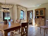 Blick vom Wohnbereich ins Esszimmer - 5 Zimmer Einfamilienhaus in Ehringshausen / Breitenbach