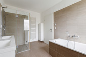 Badezimmer 1 2.OG - Etagenwohnung mit 157,00 m² in Neuss zum Kaufen
