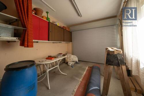 Garage - 