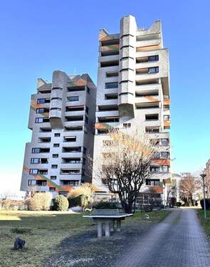 Die Zwoi Schwobe - Stuttgart-Neugereut: Großzügig wohnen - oder Platz für die Familie, aber immer mit Aussicht