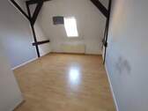 Dachgeschoss-Wohnzimmer - 3 Zimmer Etagenwohnung in Görlitz