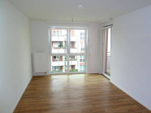 Wohnzimmer - 2 Zimmer Etagenwohnung in Laatzen