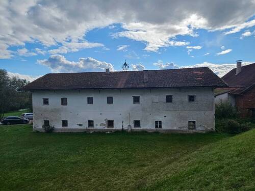 Wohngebäude - Bauernhaus, Landhaus mit 218,00 m² in Winhöring zum Kaufen