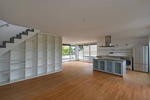 Wohn- & Essbereich - 2 Zimmer Etagenwohnung zum Kaufen in Essen