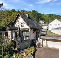 Ruhig wohnen in Simmertal: Großzügiges EFH mit Wintergarten, Dachterrasse & optionalem Baugrundstück