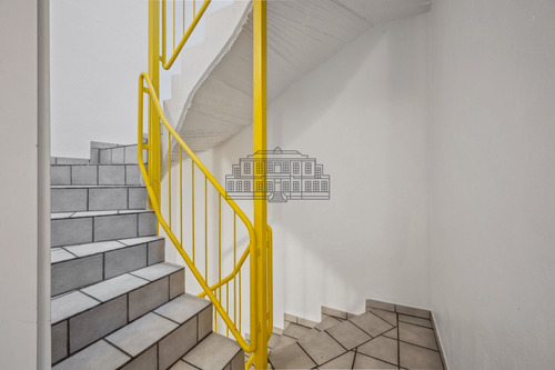 Treppenhaus - Vermietete 2-Zimmer-Wohnung am Innenstadtring
