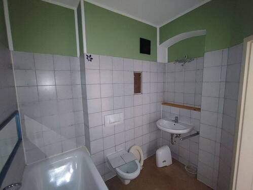 2. Bad_2.jpg - 