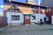 Erdgeschosswohnung mit separatem Eingang - 