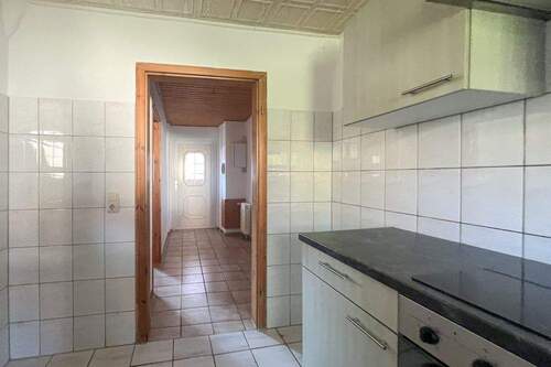 Blick von der Küche in den Flur - 