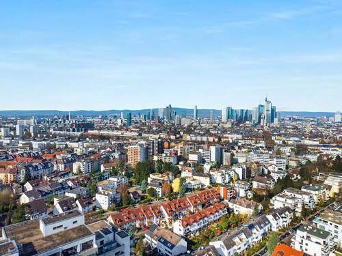 LAGE ZUR SKYLINE - 3 Zimmer Etagenwohnung zum Kaufen in Frankfurt am Main