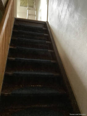 Holztreppe ins DG - 