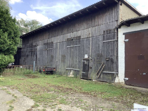 Nebengebäude Garagen - 