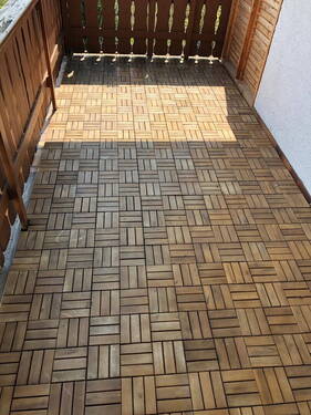 Balkon hat neuen WPC-Boden - 