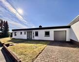 Straßenansicht - 5 Zimmer Bungalow zum Kaufen in Kaiserslautern