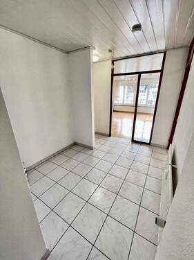 Diele Richtung Wohnzimmer - 