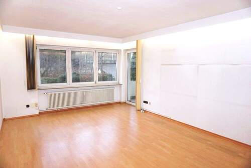 Wohnzimmer - Etagenwohnung mit 106,00 m&sup2; in Nürnberg zum Kaufen