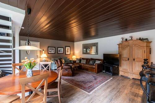 Essbereich und Wohnzimmer - 
