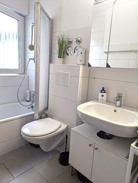 Das Badezimmer - 3 Zimmer Etagenwohnung in Kernen im Remstal / Rommelshausen