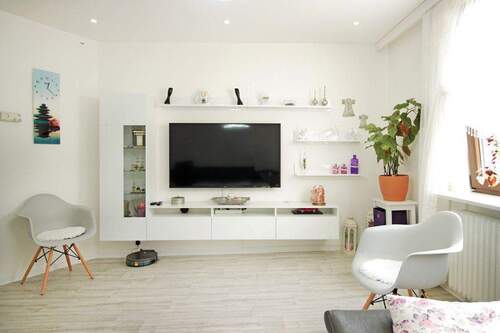 Wohnzimmer - Etagenwohnung mit 99,00 m² in Stuttgart zum Kaufen