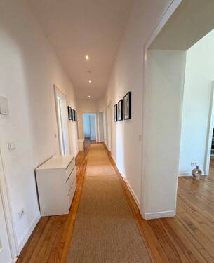 Bild 2 - 4 Zimmer Etagenwohnung zur Miete in Saarbrücken