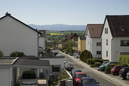 Bild 1 - Charmantes Mehrfamilienhaus mit Feldbergblick in naturnaher Lage von Karben