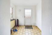Eingangsbereich EG links - Mehrfamilienhaus, Wohnhaus in Schwinge zum Kaufen