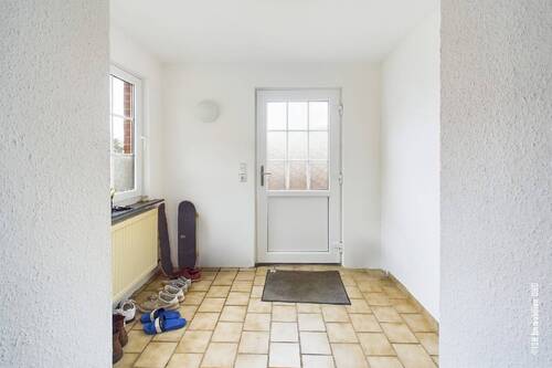 Eingangsbereich EG links - Mehrfamilienhaus, Wohnhaus in Schwinge zum Kaufen