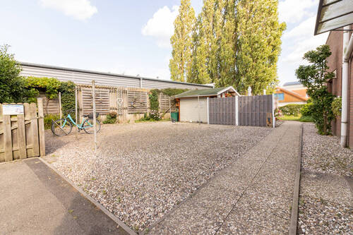 Müllplatz / Möglichkeit Wäsche aufzuhängen - 