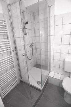Duschbad 2 - 