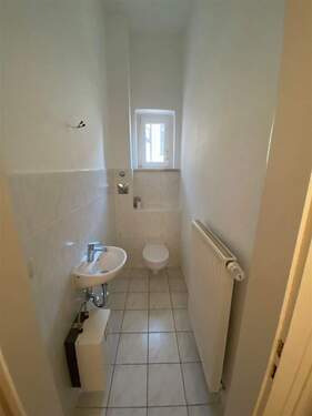 sep. WC mit Fenster - 