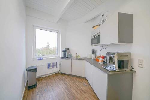 Küche - 7 Zimmer Büro in Ratingen