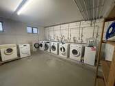 Waschmaschinenraum (Weitwinkelaufnahme) - 