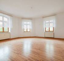 +++Helle 120 m² Wohnung mit Wohlfühlatmosphäre, Einbauküche, Gäste-WC+++ - Neustadt
