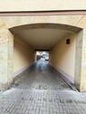 Einfahrt Hof - 