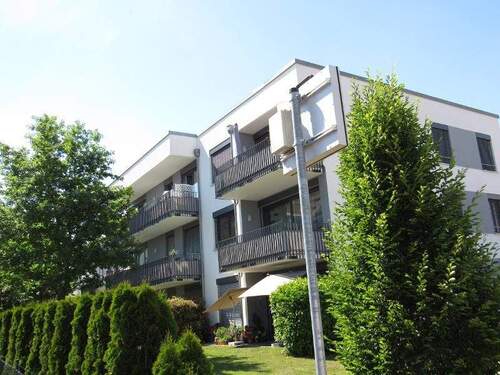 Ansicht von der Wohnanlage - Exclusive schöne 3 Zimmer -Erdgeschosswohnung mit Terrasse Schwebheim