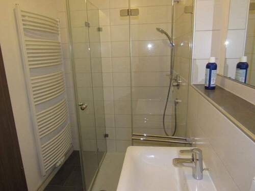 Innenliegendes Duschbad - 