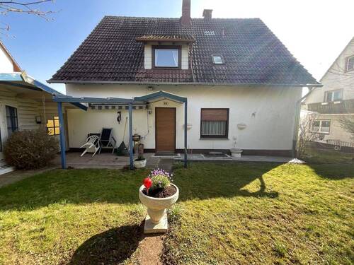 Außenansicht mit Terrasse - 