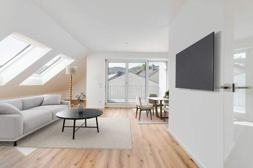 Wohnbereich - 3 Zimmer Etagenwohnung zur Miete in Leiwen
