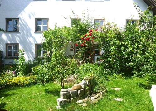 Ostansicht - 7 Zimmer Bauernhaus, Landhaus in Memmingen