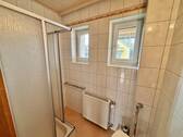 WC mit Dusche - Erdgeschoss - 